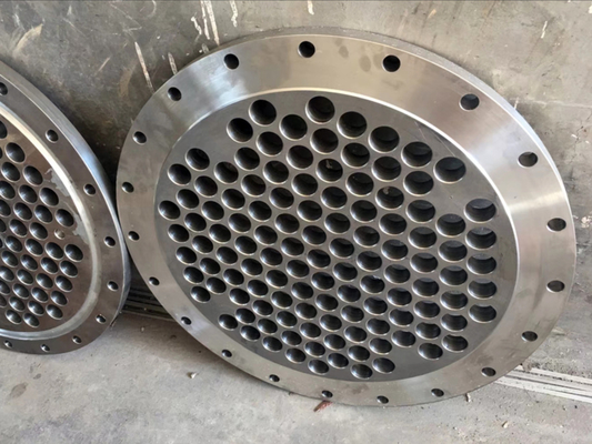 SA516 GR70 แผ่นเหล็กหุ้มเซอร์โคเนียม ASME แผ่นท่อแลกเปลี่ยนความร้อน